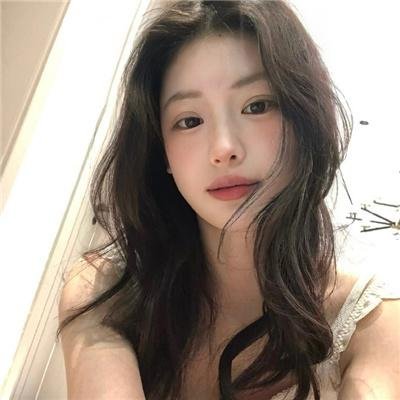 艾曼妞与罗丽妲